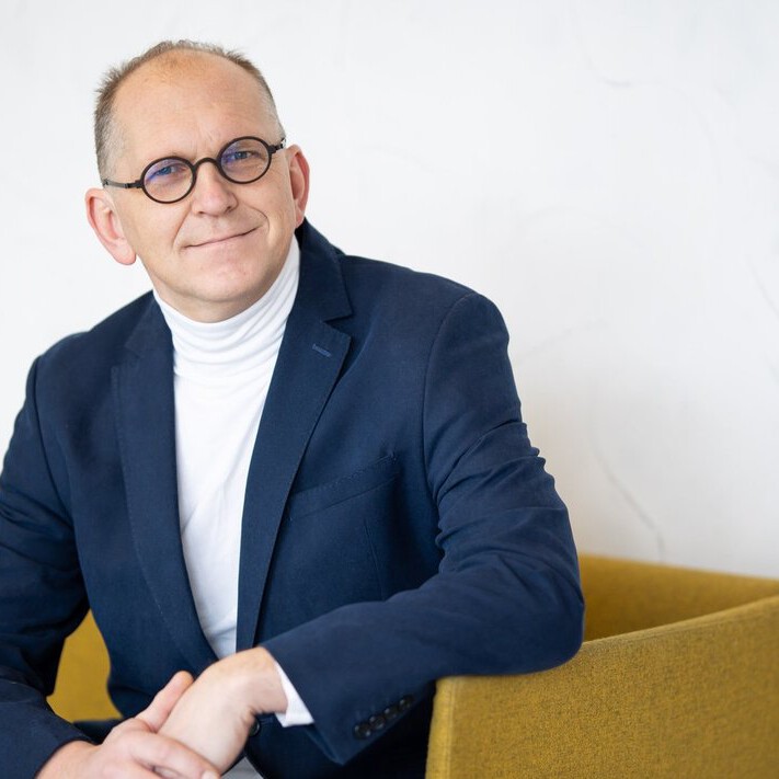 Prof. A. Bielskis. Kaip išlikti laimingam ir kūrybingam, kai dirbtinis intelektas užvaldo vis daugiau sričių?